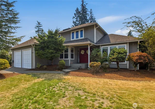 Photo 3 of Single family home for sale at 14903 Se 183rd Street, Renton, WA 98058 | MLS# NWM2565842 | Listing updated on 2026-09-23