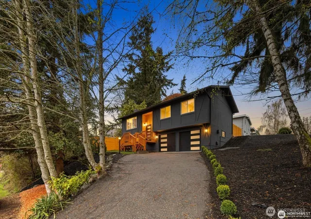 Photo 3 of Sale Pending at 7211 182nd Street Sw, Edmonds, WA 98026 | MLS# NWM2565851 | Listing updated on 2026-09-29