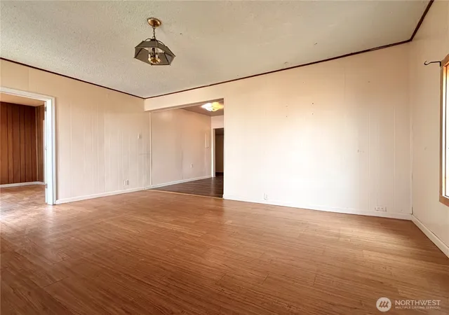 Photo 4 of Single family home for sale at 213 Bridge St S, Brewster, WA 98812 | MLS# NWM2565856 | Listing updated on 2026-09-28