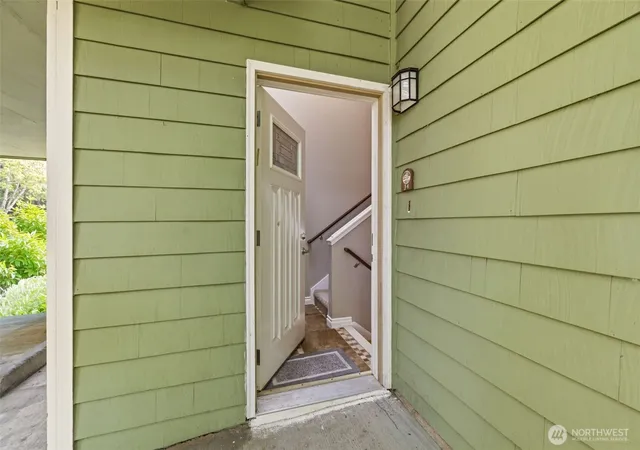 Photo 2 of Townhouse for sale at 13229 Se 256th Street #J4, Kent, WA 98042 | MLS# NWM2565869 | Listing updated on 2026-09-23
