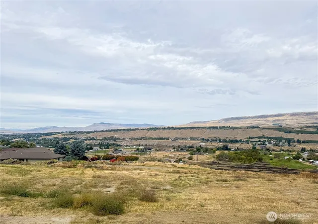 Photo 1 of Land for sale at 195 John Truett Dr, Malaga, WA 98828 | MLS# NWM2565879 | Listing updated on 2026-09-24