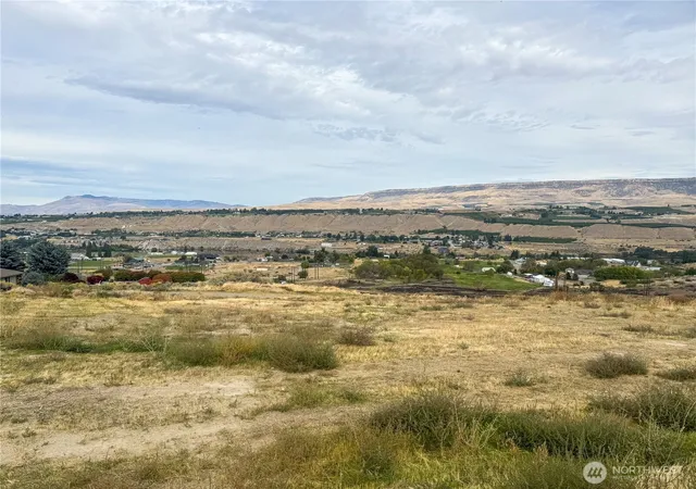 Photo 2 of Land for sale at 195 John Truett Dr, Malaga, WA 98828 | MLS# NWM2565879 | Listing updated on 2026-09-24