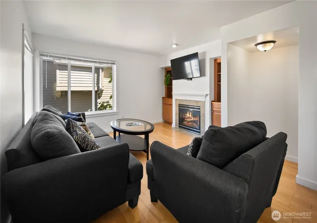 Photo 2 of Townhouse for sale at 226 B 26th Ave E, Seattle, WA 98112 | MLS# NWM2565890 | Listing updated on 2026-09-23