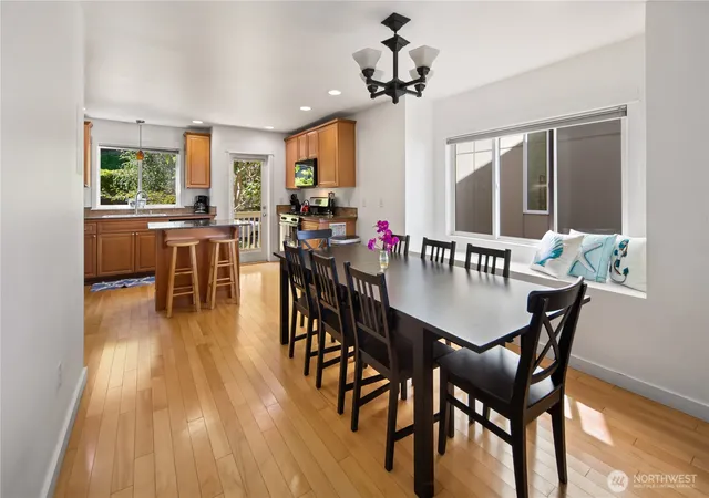 Photo 4 of Townhouse for sale at 226 B 26th Ave E, Seattle, WA 98112 | MLS# NWM2565890 | Listing updated on 2026-09-23
