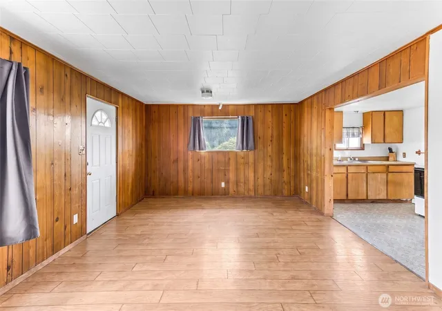 Photo 3 of Single family home for sale at 143 Smith Rd, Packwood, WA 98361 | MLS# NWM2565891 | Listing updated on 2026-09-23