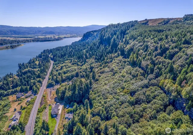 Photo 3 of Land for sale at 1669 E Sr 4 Ave, Cathlamet, WA 98612 | MLS# NWM2565900 | Listing updated on 2026-09-23