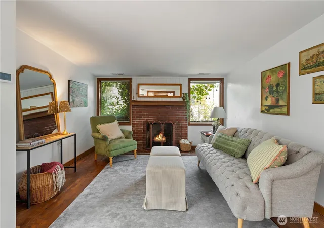 Photo 4 of Sale Pending at 4922 Hyada Blvd NE, Tacoma, WA 98422 | MLS# NWM2565905 | Listing updated on 2026-09-25
