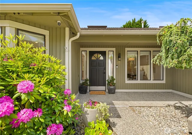 Photo 2 of Sale Pending at 14821 104th Avenue Ne, Bothell, WA 98011 | MLS# NWM2565916 | Listing updated on 2026-08-15