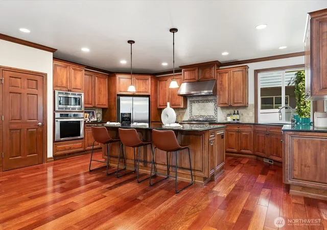 Photo 4 of Single family home for sale at 2058 211th Place SE, Sammamish, WA 98075 | MLS# NWM2565917 | Listing updated on 2026-10-02
