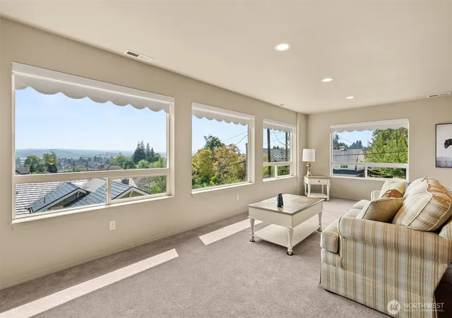 Photo 1 of Single family home for sale at 910 N Thornton, Aberdeen, WA 98520 | MLS# NWM2565925 | Listing updated on 2026-09-29