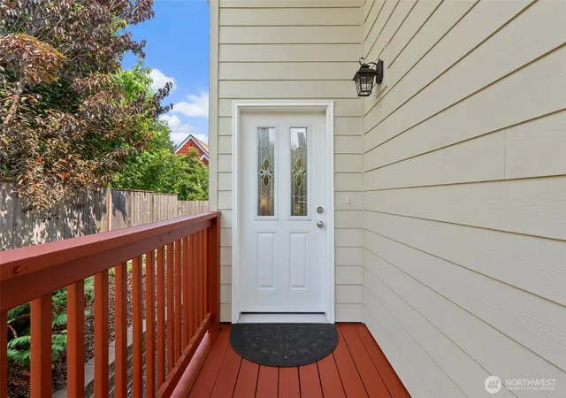 Photo 4 of Single family home for sale at 910 N Thornton, Aberdeen, WA 98520 | MLS# NWM2565925 | Listing updated on 2026-09-29