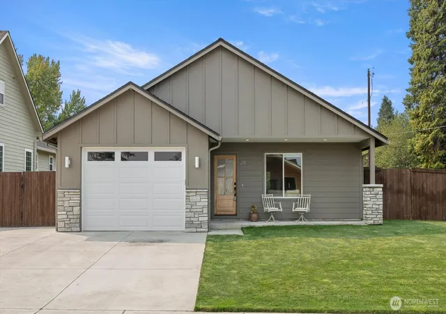 Photo 1 of Sale Pending at 211 W Oak St, Yacolt, WA 98675 | MLS# NWM2565926 | Listing updated on 2026-09-30
