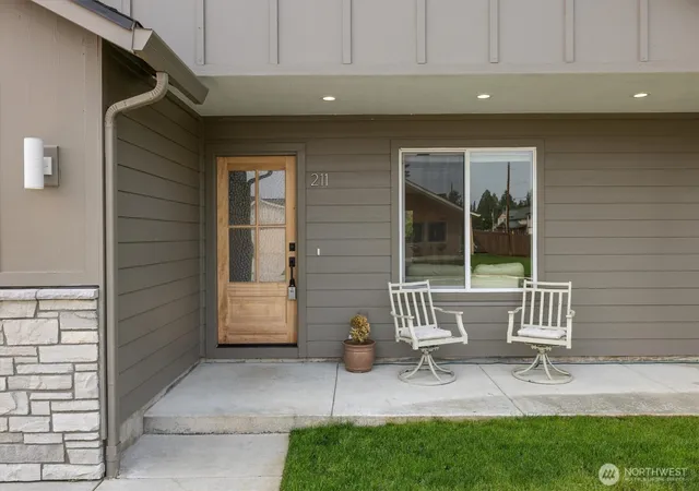 Photo 3 of Sale Pending at 211 W Oak St, Yacolt, WA 98675 | MLS# NWM2565926 | Listing updated on 2026-09-30