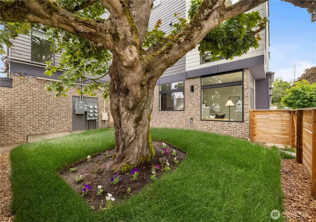 Photo 3 of Sale Pending at 7005 9th Avenue NE, Seattle, WA 98115 | MLS# NWM2565929 | Listing updated on 2026-09-19