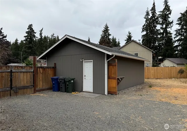 Photo 4 of Single family home for sale at 21601 82nd Avenue Ct E, Spanaway, WA 98387 | MLS# NWM2565936 | Listing updated on 2026-10-01