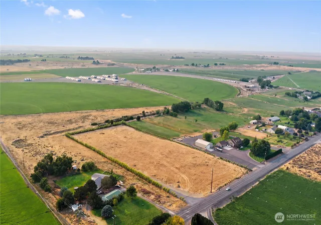 Photo 1 of Land for sale at 1588 Ne East Rd, Moses Lake, WA 98837 | MLS# NWM2565948 | Listing updated on 2026-10-03