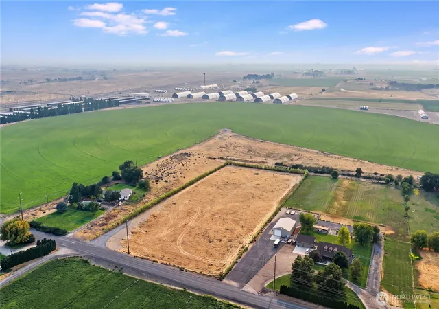 Photo 3 of Land for sale at 1588 NE East Rd, Moses Lake, WA 98837 | MLS# NWM2565948 | Listing updated on 2026-10-03