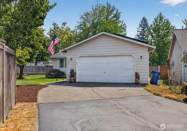 Photo 1 of Sale Pending at 408 Amberwood Cir, Sultan, WA 98294 | MLS# NWM2565959 | Listing updated on 2026-09-21