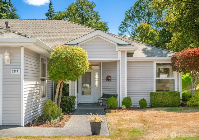Photo 3 of Single family home for sale at 7117 87th Avenue Ct SW, Lakewood, WA 98498 | MLS# NWM2565966 | Listing updated on 2026-09-28