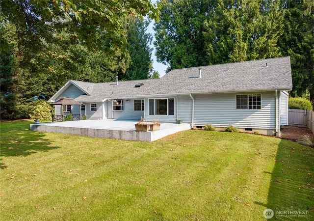 Photo 3 of Single family home for sale at 3223 Donnelly Dr SE, Olympia, WA 98501 | MLS# NWM2565982 | Listing updated on 2026-09-25