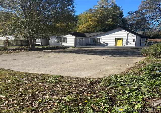 Photo 2 of Single family home for sale at 306 Sw 1st Street, South Prairie, WA 98385 | MLS# NWM2566027 | Listing updated on 2026-10-03