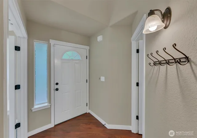Photo 2 of Single family home for sale at 5003 Madison Hts Ct Se, Olympia, WA 98501 | MLS# NWM2566028 | Listing updated on 2026-09-17