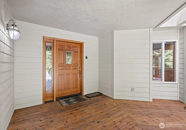 Photo 3 of Single family home for sale at 175 Alderview Dr, Port Angeles, WA 98362 | MLS# NWM2566042 | Listing updated on 2026-09-23