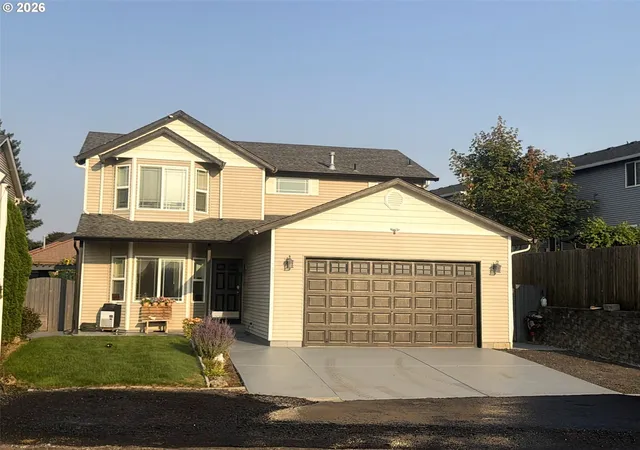 Single family home for sale at 3709 NE 98th Street, Vancouver, WA 98665 | MLS# NWM2566051