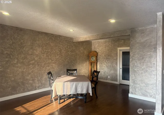 Photo 2 of Single family home for sale at 3709 Ne 98th Street, Vancouver, WA 98665 | MLS# NWM2566051 | Listing updated on 2026-09-23