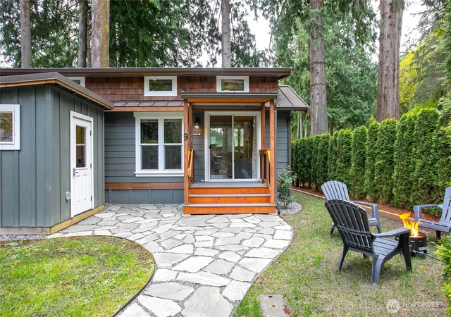 Photo 3 of Condo for sale at 990 S Lake Whatcom Blvd #9, Sedro Woolley, WA 98284 | MLS# NWM2566054 | Listing updated on 2026-09-22