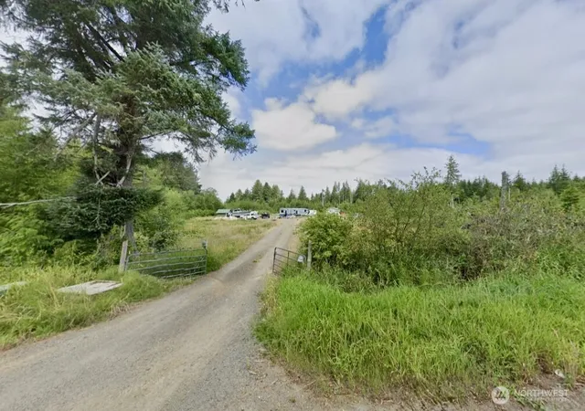 Photo 3 of Sale Pending at 4201 67th Place E, Long Beach, WA 98631 | MLS# NWM2566060 | Listing updated on 2026-09-26