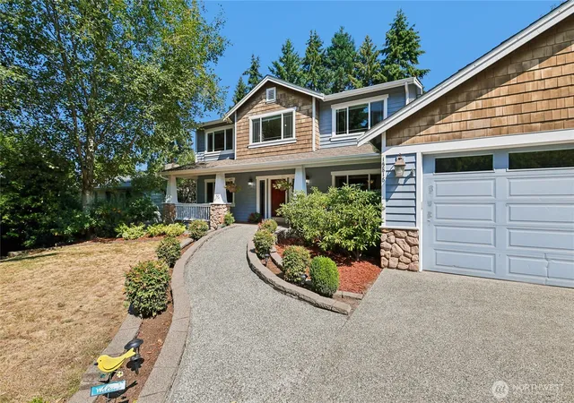 Photo 2 of Single family home for sale at 15816 84th Avenue Ne, Kenmore, WA 98028 | MLS# NWM2566064 | Listing updated on 2026-09-28