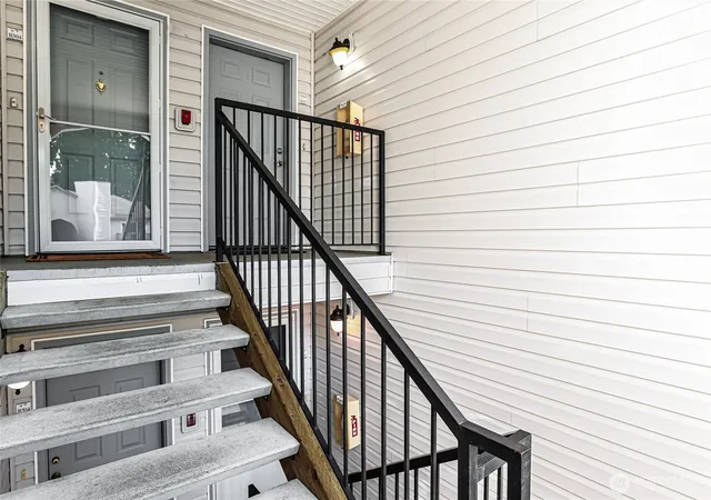 Photo 3 of Sale Pending at 11325 19th Avenue Se #B304, Everett, WA 98208 | MLS# NWM2566070 | Listing updated on 2026-09-24