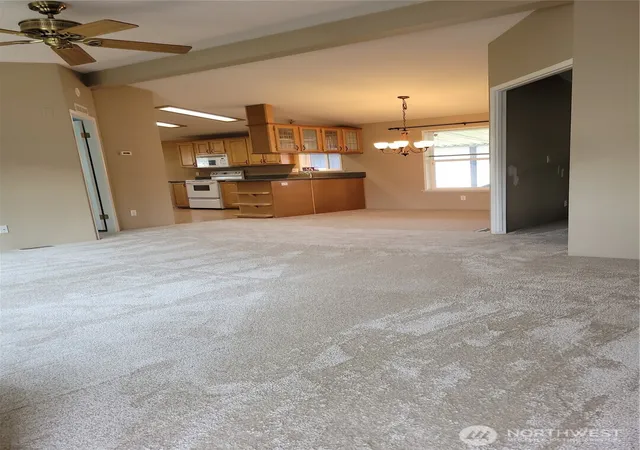 Photo 2 of Manufactured home for sale at 14727 43rd Avenue Ne #102, Marysville, WA 98271 | MLS# NWM2566102 | Listing updated on 2026-09-23