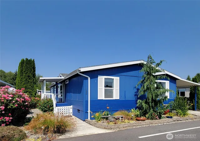 Photo 1 of Manufactured home for sale at 14727 43rd Avenue Ne #102, Marysville, WA 98271 | MLS# NWM2566102 | Listing updated on 2026-10-20