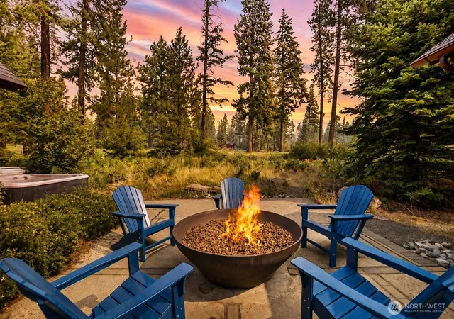 Photo 2 of Single family home for sale at 321 Equinox Dr, Cle Elum, WA 98922 | MLS# NWM2566118 | Listing updated on 2026-09-30