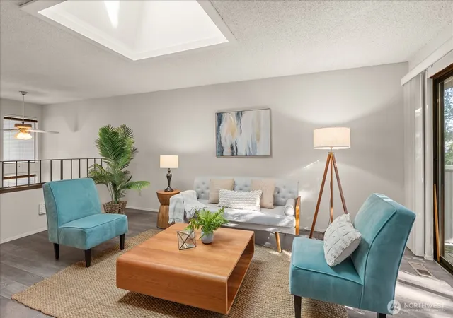 Photo 3 of Townhouse for sale at 9916 Ne 116th Street #202, Kirkland, WA 98034 | MLS# NWM2566129 | Listing updated on 2026-09-23