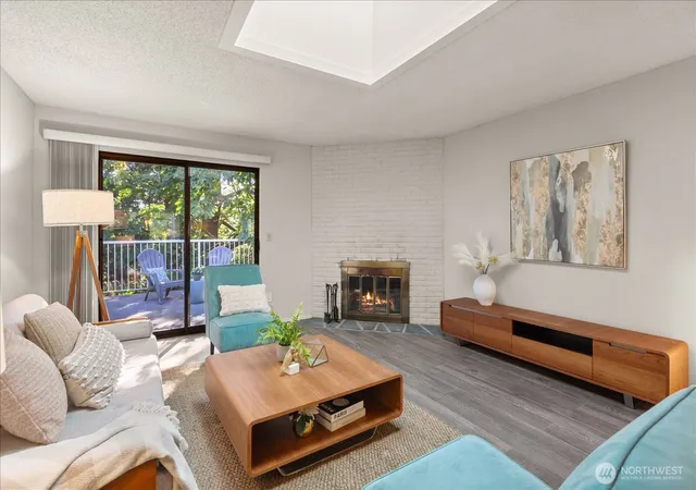 Photo 4 of Townhouse for sale at 9916 NE 116th Street #202, Kirkland, WA 98034 | MLS# NWM2566129 | Listing updated on 2026-09-23
