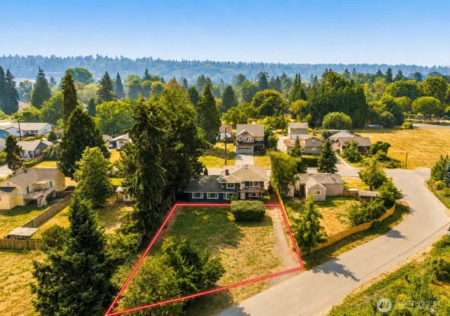 Photo 2 of Sale Pending at 11813 44th Place S, Tukwila, WA 98178 | MLS# NWM2566147 | Listing updated on 2026-09-25