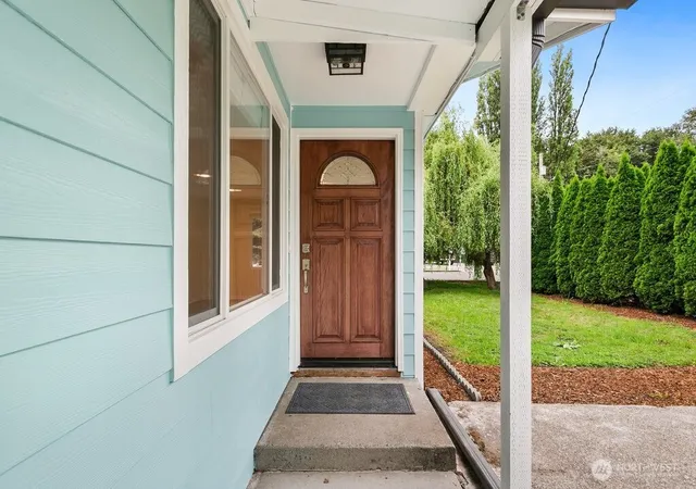 Photo 3 of Single family home for sale at 301 Over St Se, Tumwater, WA 98501 | MLS# NWM2566162 | Listing updated on 2026-09-28