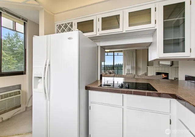 Photo 4 of Condo for sale at 1910 Evergreen Park Dr SW #701, Olympia, WA 98502 | MLS# NWM2566165 | Listing updated on 2026-09-23