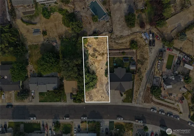 Photo 1 of Land for sale at 923 S Garden Dr, Moses Lake, WA 98837 | MLS# NWM2566175 | Listing updated on 2026-10-03