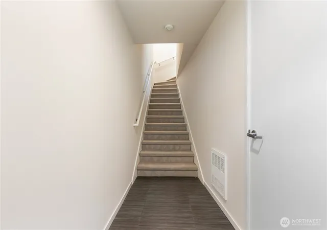 Photo 4 of Townhouse for sale at 15130 NE 81st Way #104, Redmond, WA 98052 | MLS# NWM2566211 | Listing updated on 2026-09-23