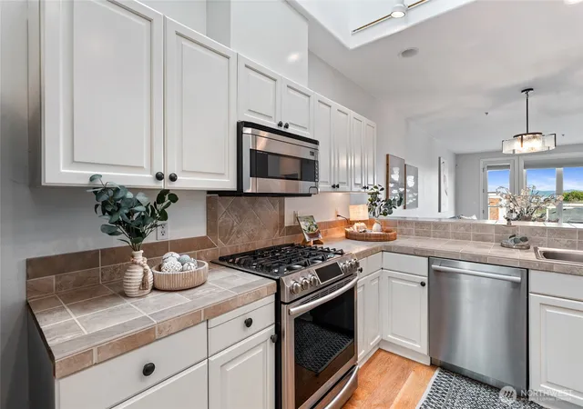 Photo 4 of Townhouse for sale at 2405 N 30th Street #6, Tacoma, WA 98407 | MLS# NWM2566269 | Listing updated on 2026-09-23