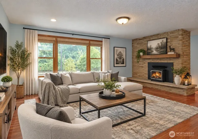 Photo 2 of Single family home for sale at 3806 S 272nd Street, Kent, WA 98032 | MLS# NWM2566283 | Listing updated on 2026-10-14