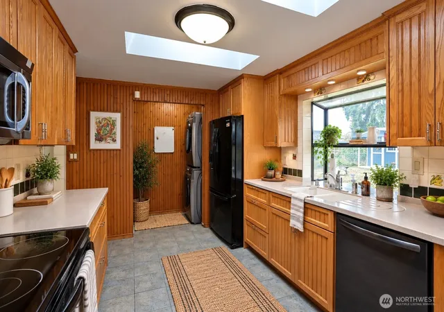 Photo 4 of Single family home for sale at 3806 S 272nd Street, Kent, WA 98032 | MLS# NWM2566283 | Listing updated on 2026-10-14