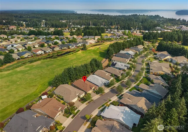 Photo 3 of Single family home for sale at 4805 Meriwood Dr Ne, Olympia, WA 98516 | MLS# NWM2566288 | Listing updated on 2026-09-27