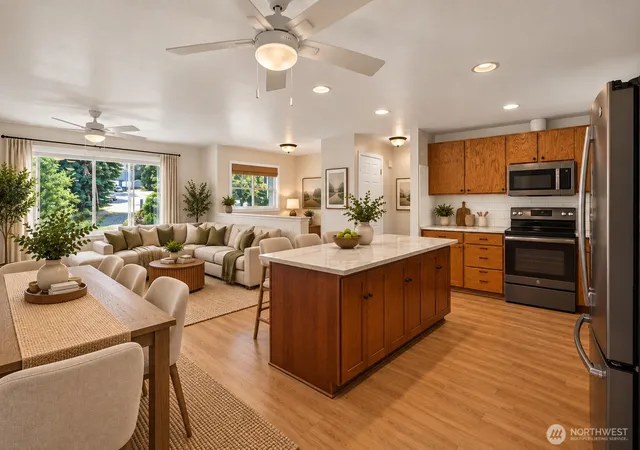Photo 3 of Single family home for sale at 8103 Hawaii Lane, Clinton, WA 98236 | MLS# NWM2566291 | Listing updated on 2026-09-29