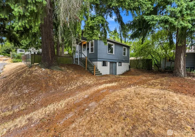 Photo 20 of Single family home for sale at 7955 29th Avenue SW, Seattle, WA 98126 | MLS# NWM2566302 | Listing updated on 2026-09-23