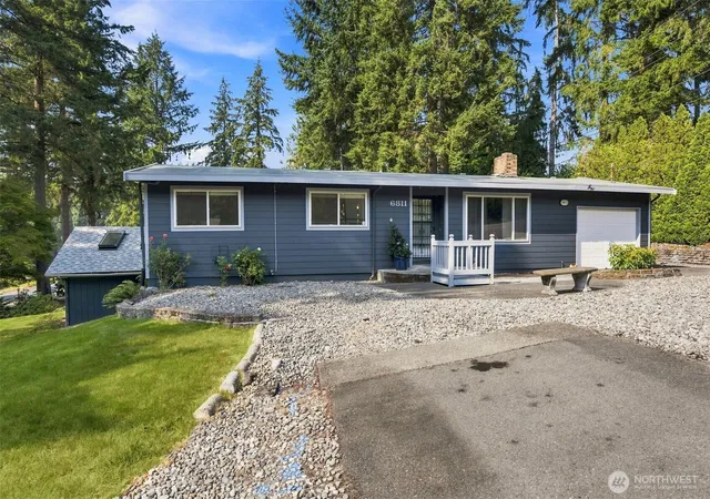 Photo 3 of Single family home for sale at 6811 82nd Street Sw, Lakewood, WA 98499 | MLS# NWM2566325 | Listing updated on 2026-09-22